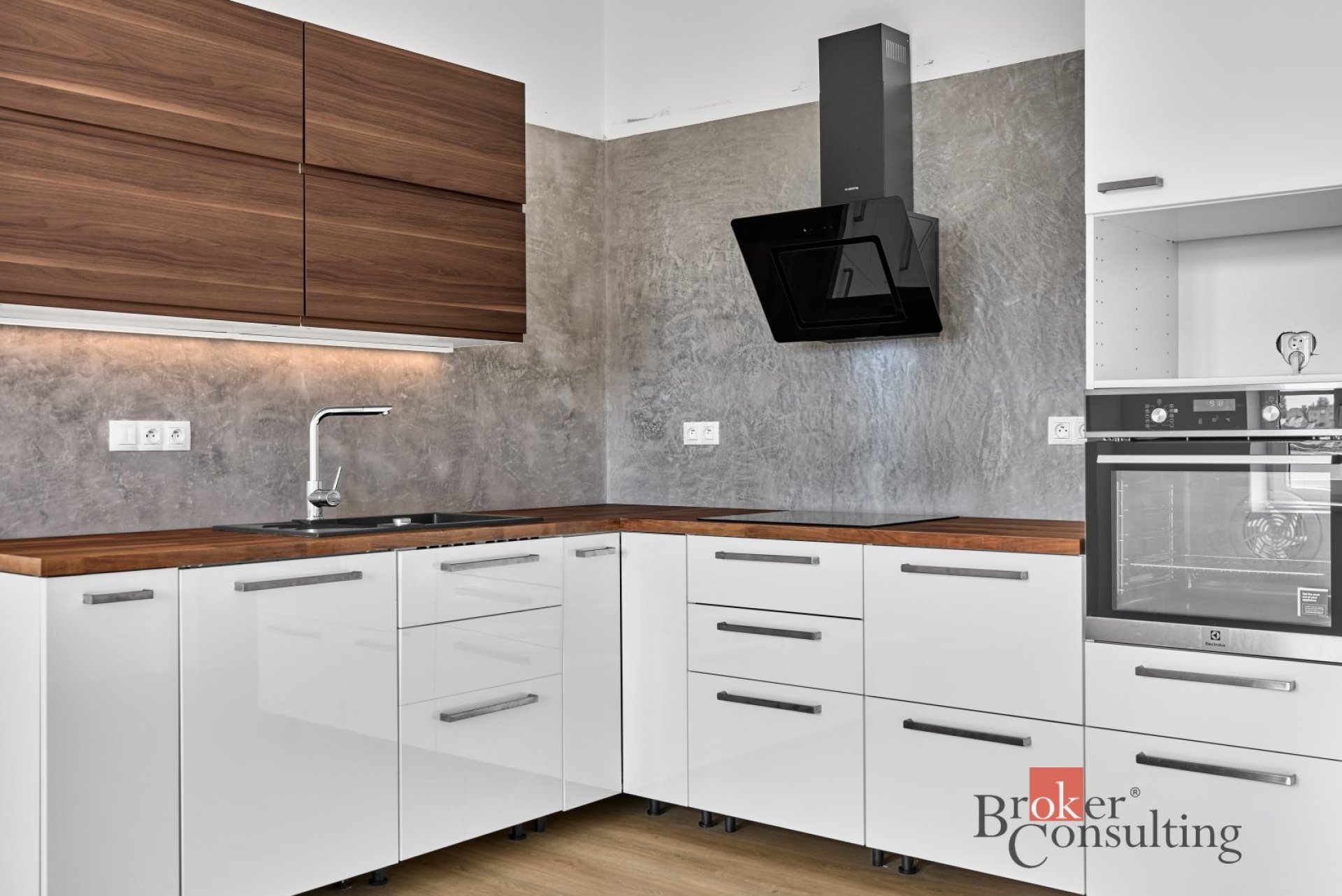 Prodej, byty/3+kk, 90 m2, K Nemocnici 1299/20, 35002 Cheb, Cheb [ID 89889]
