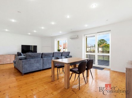Pronájem bytu, 4+kk, 120 m²