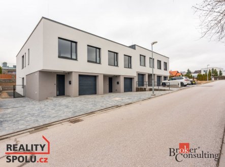Pronájem bytu, 4+kk, 149,51 m²