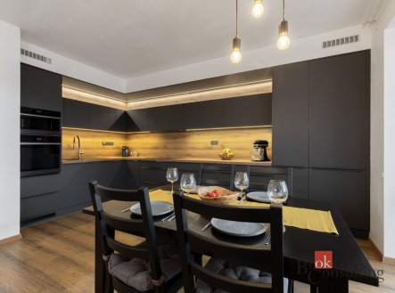 Prodej bytu, 4+kk, 97 m²