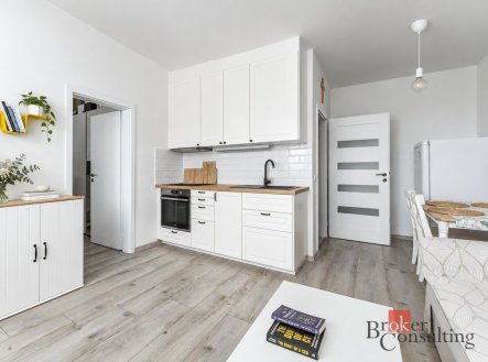Pronájem bytu, 2+kk, 32 m²