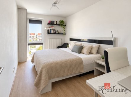 Pronájem bytu, 2+kk, 66 m²