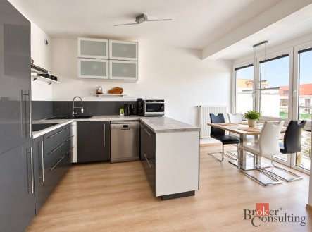 Pronájem bytu, 2+kk, 66 m²