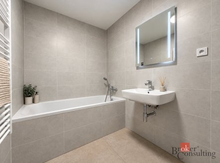 Pronájem bytu, 2+kk, 57 m²
