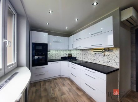 Pronájem bytu, 3+kk, 62 m²