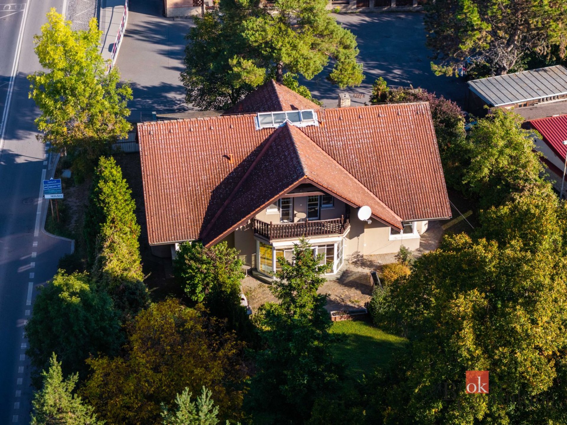 Velký 6+1 dům na Praze 6 - Dejvice Jenerálka