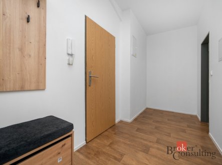 Pronájem bytu, 1+kk, 35 m²