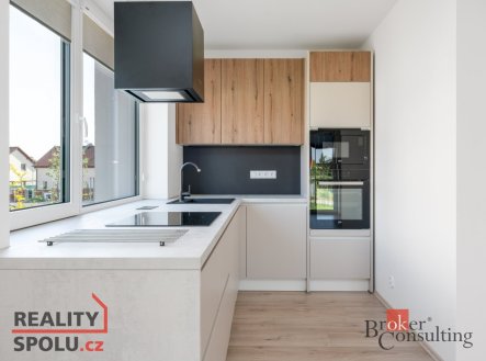 Pronájem bytu, 2+kk, 67 m²