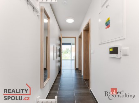 Pronájem bytu, 2+kk, 67 m²