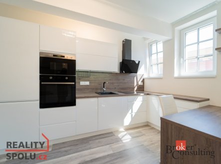 Pronájem bytu, 2+kk, 55 m²