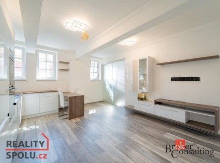 Pronájem bytu, 2+kk, 55 m²