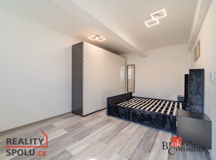 Pronájem bytu, 2+kk, 55 m²