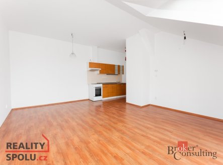 Pronájem bytu, 2+kk, 70 m²