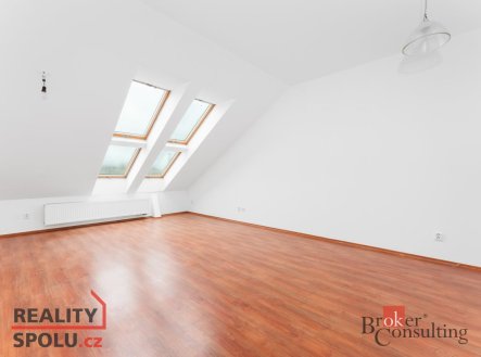 Pronájem bytu, 2+kk, 70 m²