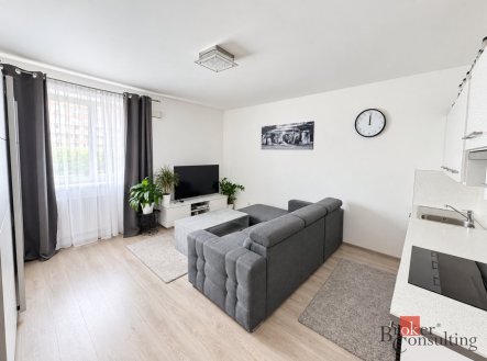Pronájem bytu, 2+kk, 52 m²