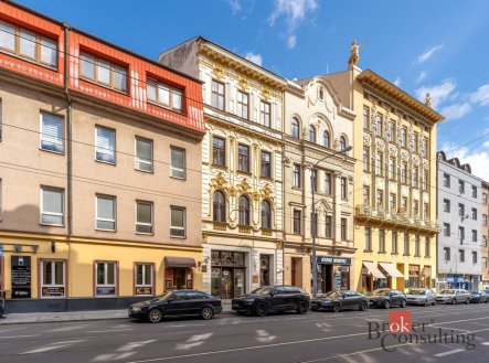 Prodej komerčního objektu, jiný, 999 m²
