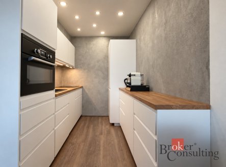 Pronájem bytu, 2+kk, 45 m²