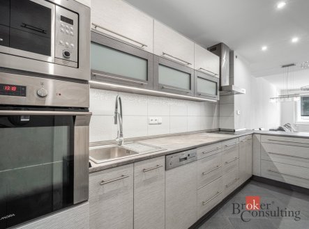 Prodej bytu, 3+kk, 96 m²