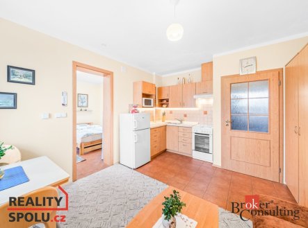 Pronájem bytu, 2+kk, 33 m²