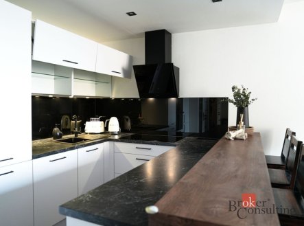 Pronájem bytu, 3+kk, 74 m²