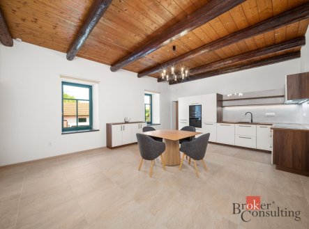 Pronájem bytu, 4+kk, 88 m² obrázek