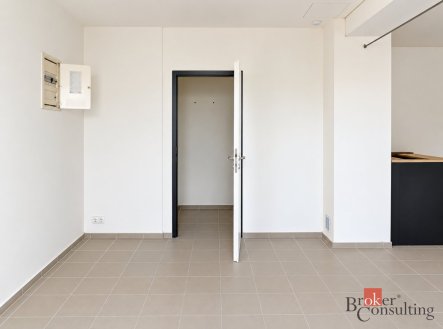 Prodej komerčního objektu, jiný, 33,96 m²