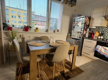 Pronájem bytu, 3+1, 77 m²