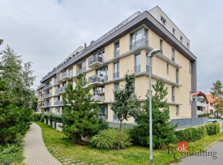 Pronájem bytu, 2+kk, 47 m²