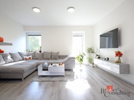 Pronájem bytu, 2+kk, 48 m²