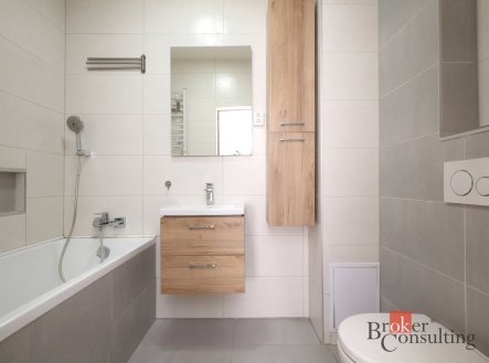 Pronájem bytu, 2+kk, 48 m²