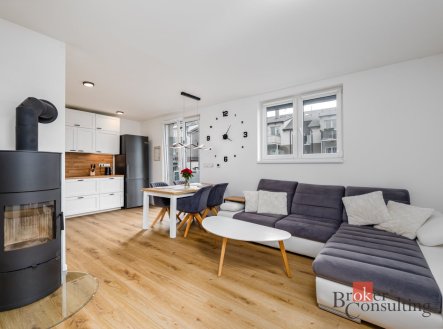Pronájem bytu, 4+kk, 78 m²