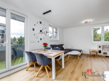 Pronájem bytu, 4+kk, 78 m²