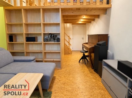 Pronájem bytu, 2+1, 71 m²