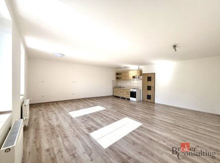 Pronájem bytu, 1+kk, 40 m²