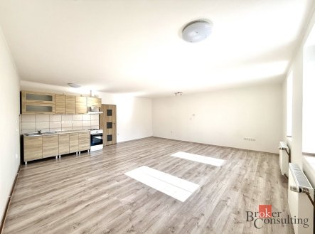 Pronájem bytu, 1+kk, 40 m²