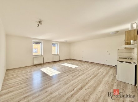 Pronájem bytu, 1+kk, 40 m²