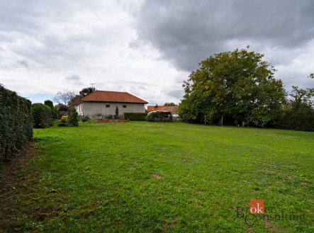 Prodej pozemku pro bydlení, 1 036 m²