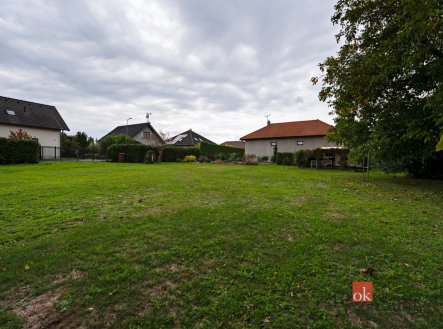 Prodej pozemku pro bydlení, 1 036 m²