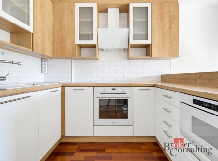 Pronájem bytu, 3+kk, 78,9 m²