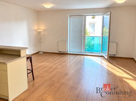 Pronájem bytu, 2+kk, 67 m²