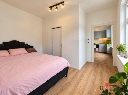 Pronájem bytu, 2+kk, 32,6 m²