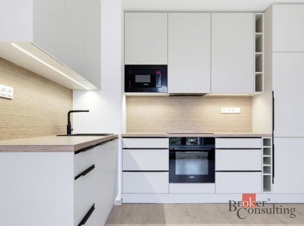 Pronájem bytu, 2+kk, 58,4 m²