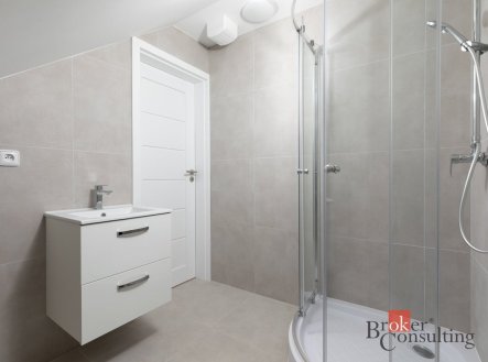 Pronájem bytu, 3+kk, 63 m²