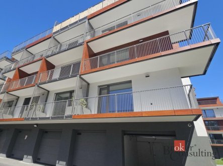 Pronájem bytu, 2+kk, 71 m²
