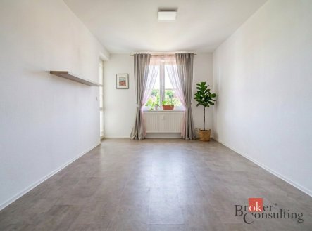Pronájem bytu, 2+kk, 44 m²