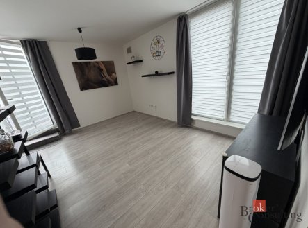 Pronájem bytu, 2+kk, 55 m²