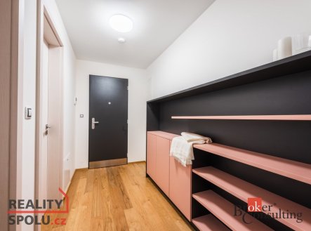 Pronájem bytu, 1+kk, 56 m²
