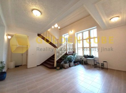 Pronájem bytu, 2+1, 80 m²