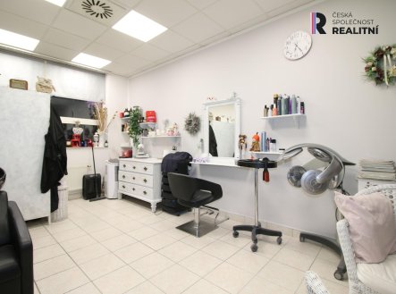 Pronájem obchodní prostory, 22 m²