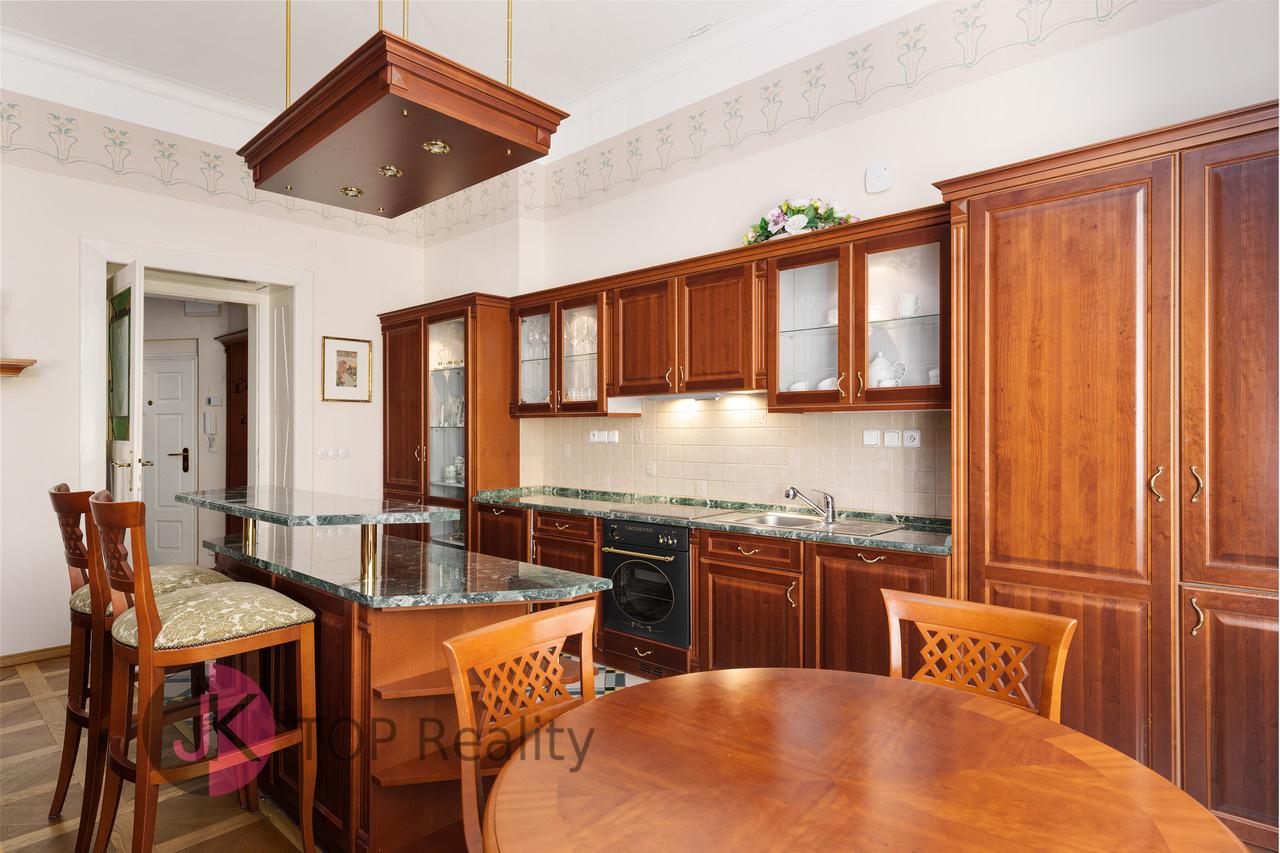 Pronájem bytu, 2+kk, 70 m²